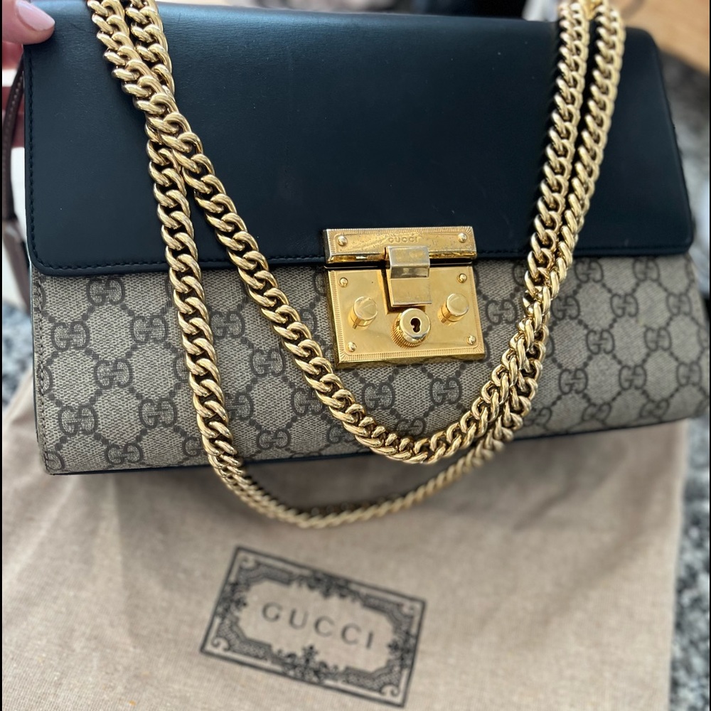 Gucci Medium Padlock chain bag